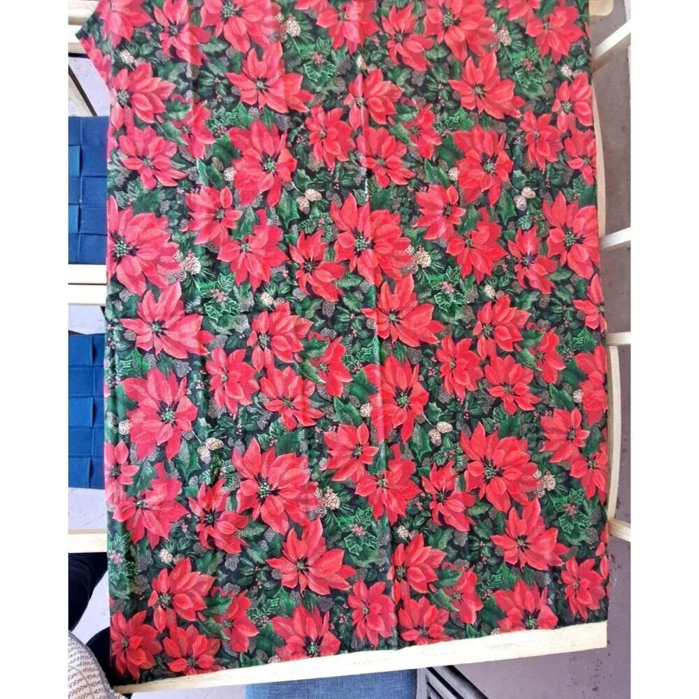 Unbranded Poinsettia Pattern Square Cotton Tablecloth 54x50 No Content/Care Tags